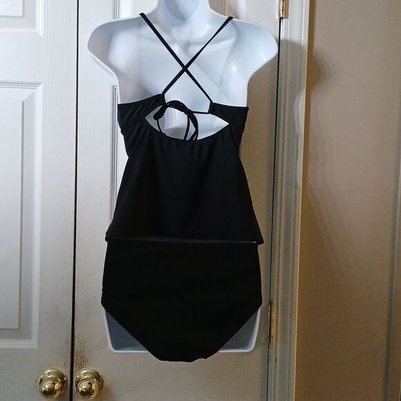 black cut out front black swim suit bathing suit top and bottom  bikiniSz M NWOT - Picture 2 of 7